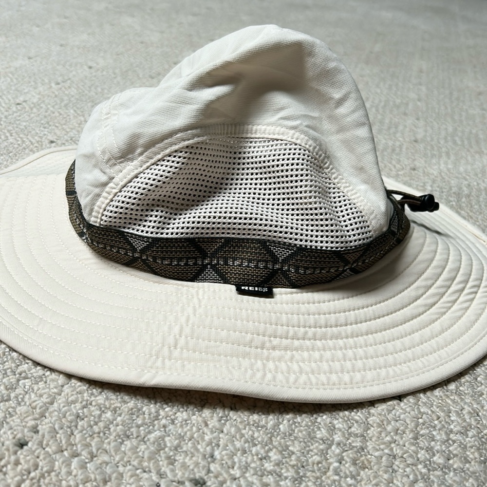 REI sun hat